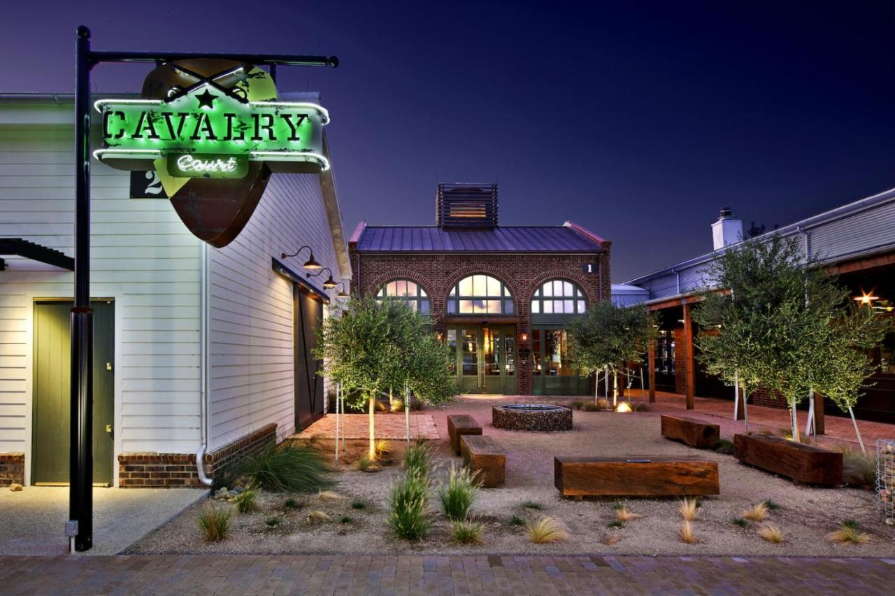 Cavalry Court, By Valencia Hotel Collection College Station Kültér fotó